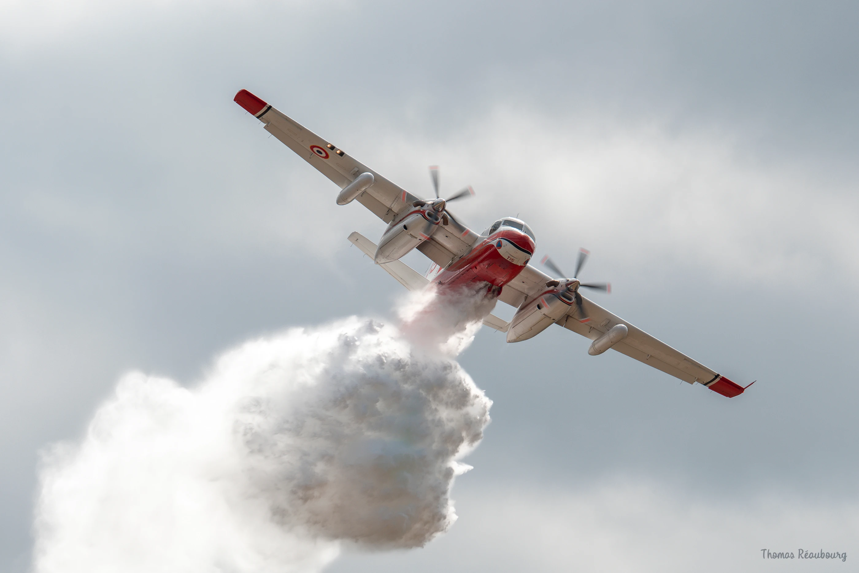 Conair Tracker Firecat T15 (F-AYFT)